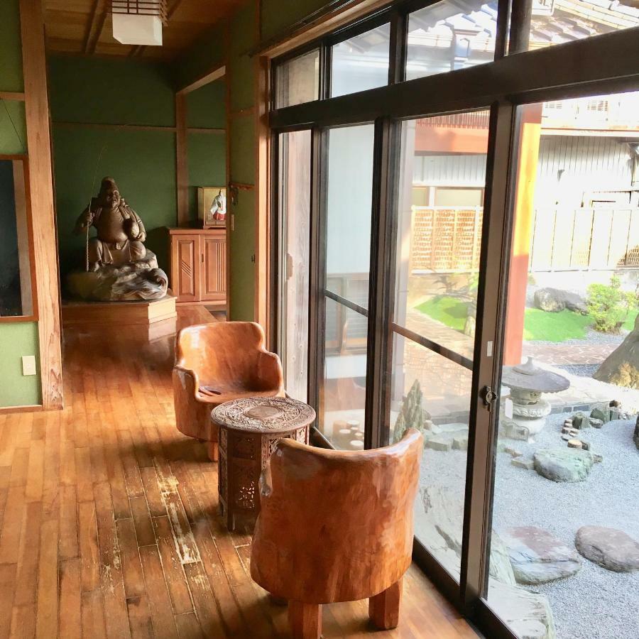 Hotel まるで一国一城の主 佐藤邸 à Nichinan Extérieur photo